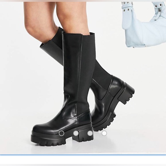 Boots - Picture 5 of 5